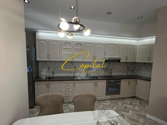 SHITET APARTAMENT 2+1+2 QENDER 360.000 EURO