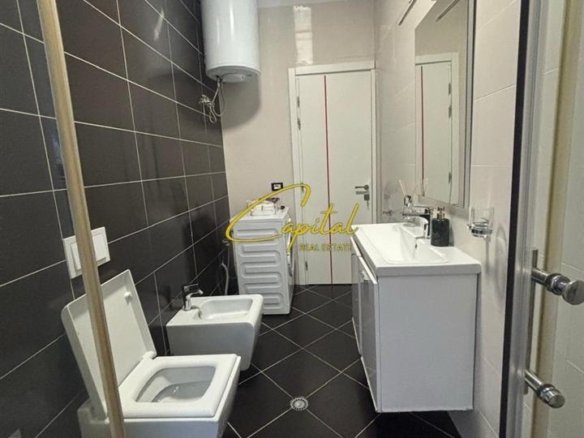 APARTAMENT ME QERA 1+1 KOPSHTI ZOOLOGJIK 600 EURO