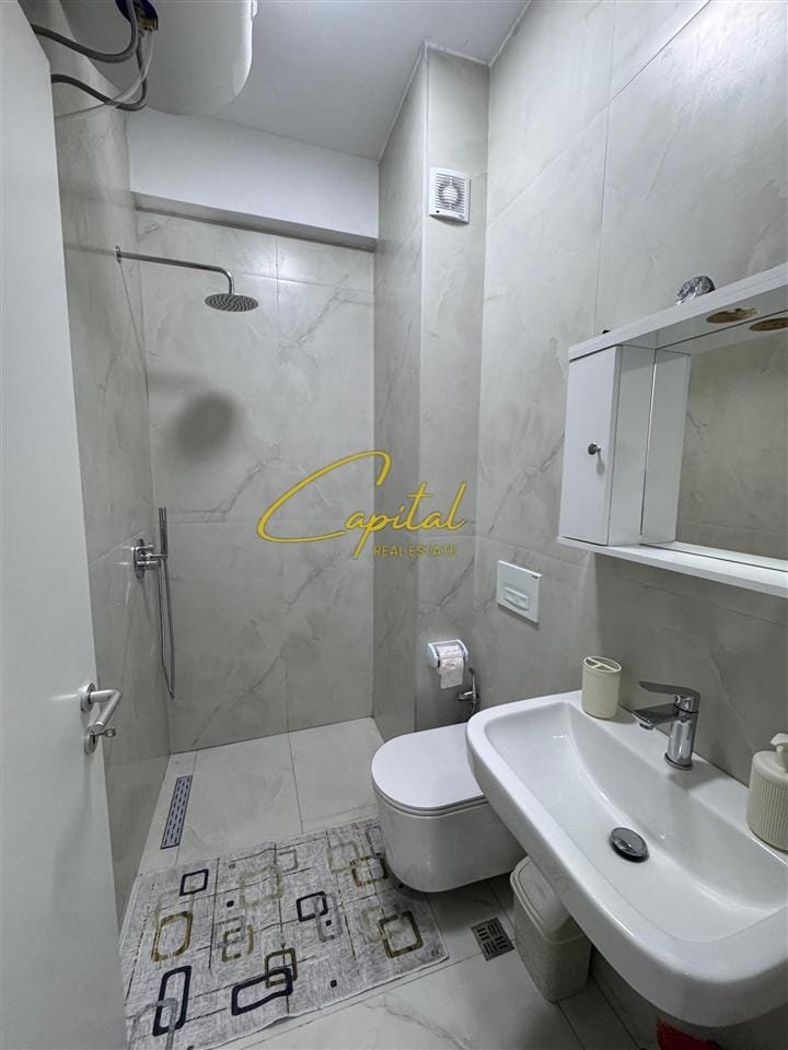 WhatsApp Image 2025-12-09 at 4.07.57 PM APARTAMENT ME QERA 1+1 ALI DEMI 450 EURO