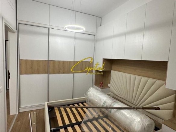 APARTAMENT ME QERA 1+1 ALI DEMI 42.000 LEKE