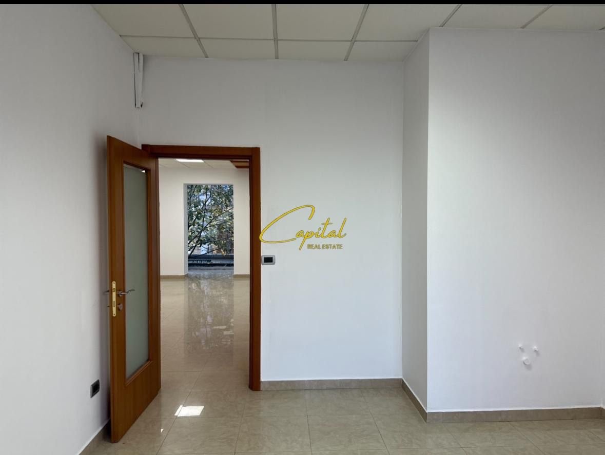 AMBIENT BIZNESI ME QERA 100 M2 ISH BLLOKU 1000 EURO