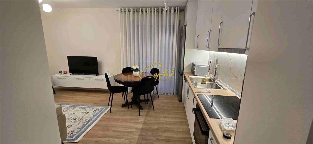 APARTAMENT ME QERA 2+1 MYSLYM SHYRI 75.000 LEKE