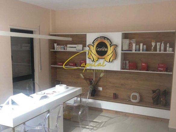 ZYRE ME QERA 120 M2 RRUGA E DIBRES 750 EURO
