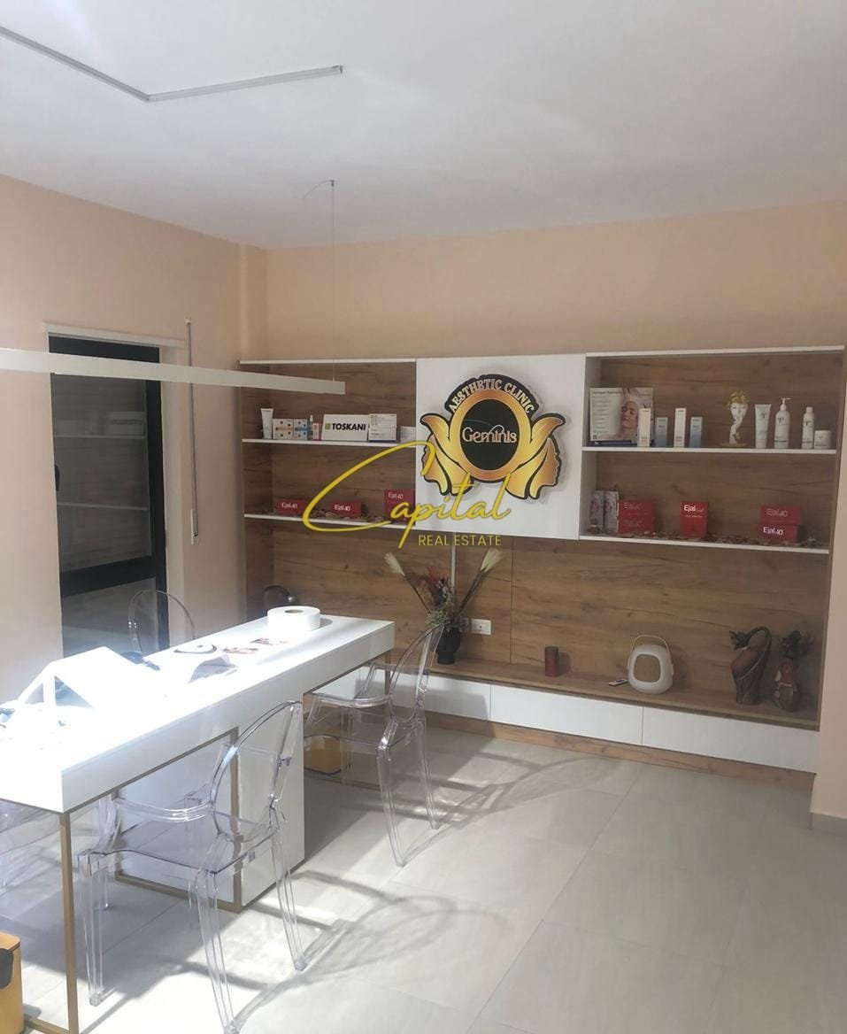 ZYRE ME QERA 120 M2 RRUGA E DIBRES 750 EURO