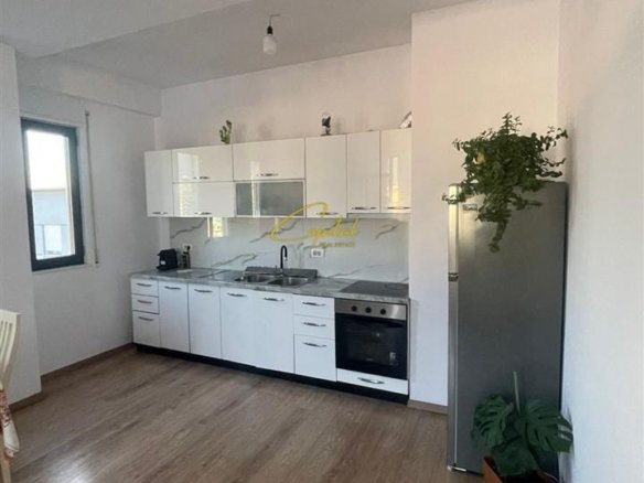 APARTAMENT ME QERA 2+1 PORCELANI 700 EURO