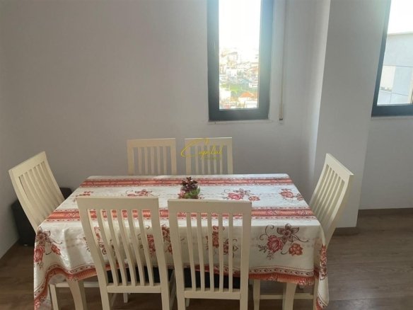 APARTAMENT ME QERA 2+1 PORCELANI 700 EURO