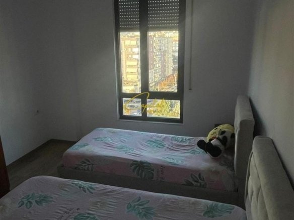 APARTAMENT ME QERA 2+1 PORCELANI 700 EURO
