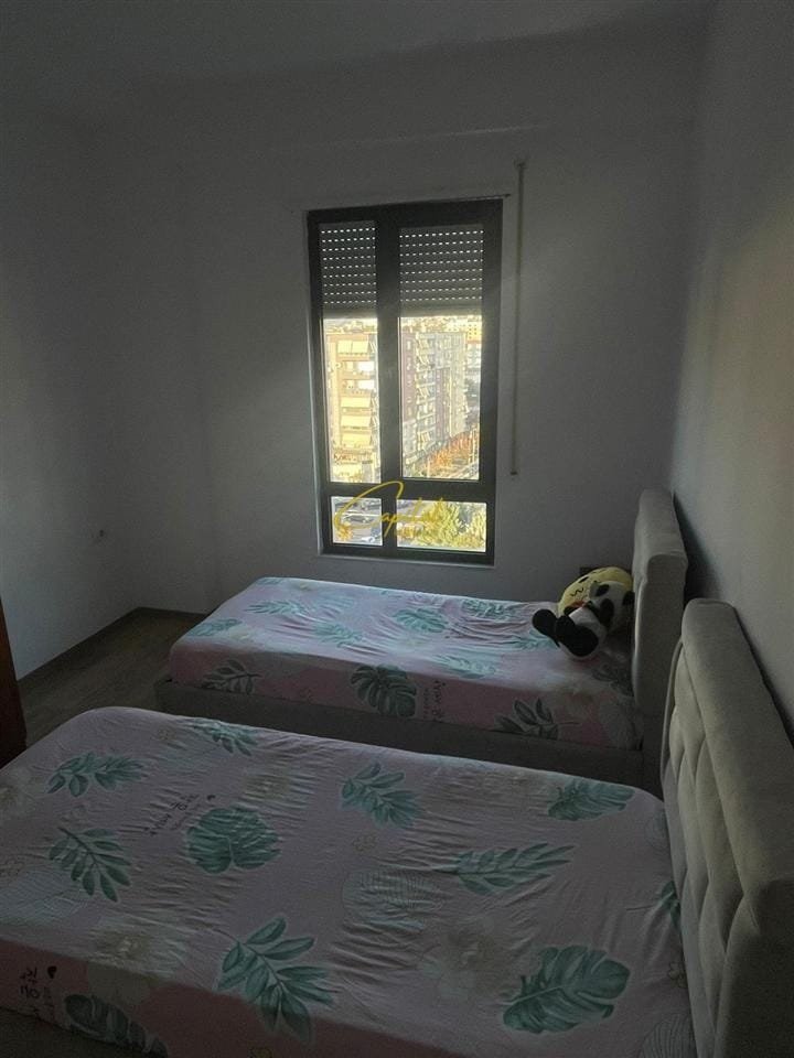 APARTAMENT ME QERA 2+1 PORCELANI 700 EURO