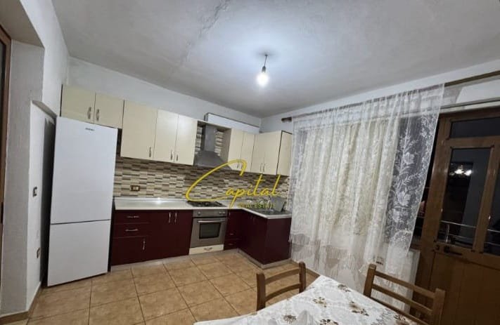 APARTAMENT ME QERA 2+1 MATERNITETI I RI 45.000 LEKE