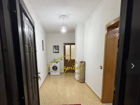 APARTAMENT ME QERA 2+1 MATERNITETI I RI 45.000 LEKE