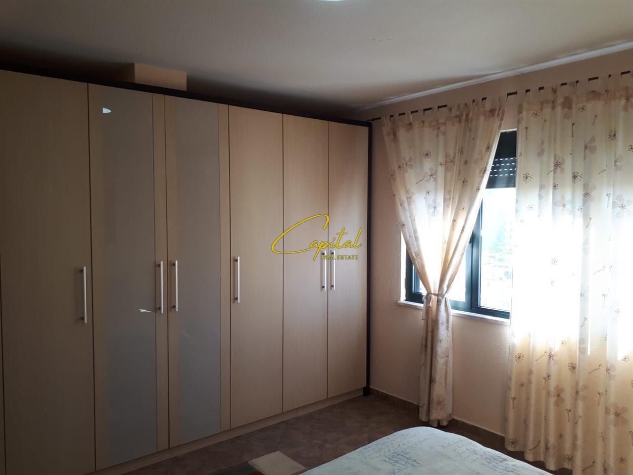 WhatsApp Image 2025-12-12 at 11.05.02 AM APARTAMENT ME QERA 1+1 ISH BLLOKU 70.000 LEKE