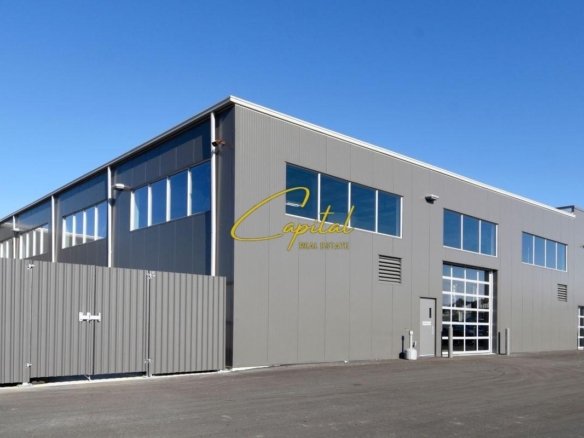 MAGAZINE ME QERA 2.900 M2 KASHAR 13.000 EURO