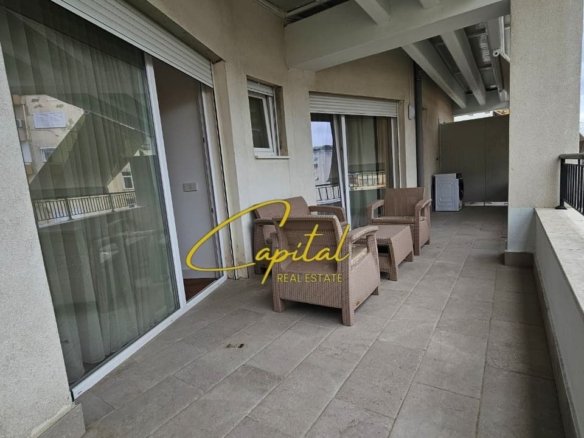 APARTAMENT ME QERA 2+1 QENDER 1.400 EURO