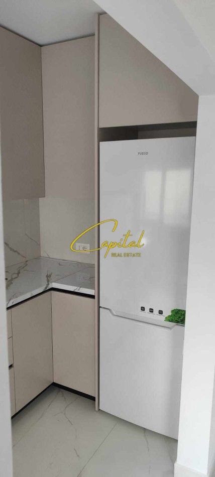 WhatsApp Image 2025-12-17 at 11.08.09 AM APARTAMENT ME QERA 2+1 ISH PARKU 530 EURO
