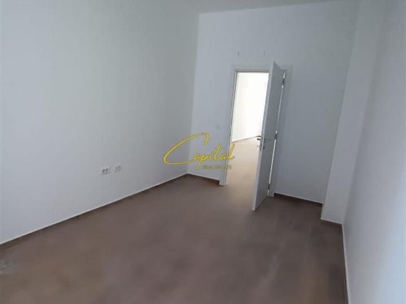 ZYRE ME QERA 140 M2 XHAMLLIKU 95.000 LEKE