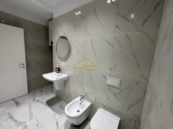 ZYRE ME QERA 104 M2 REZIDENCA GOLDEN TOWER 1.100 EURO