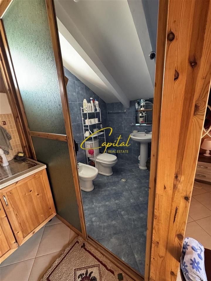 SHITET VILE PRIVATE 670 M2 BERAT 450.000 EURO