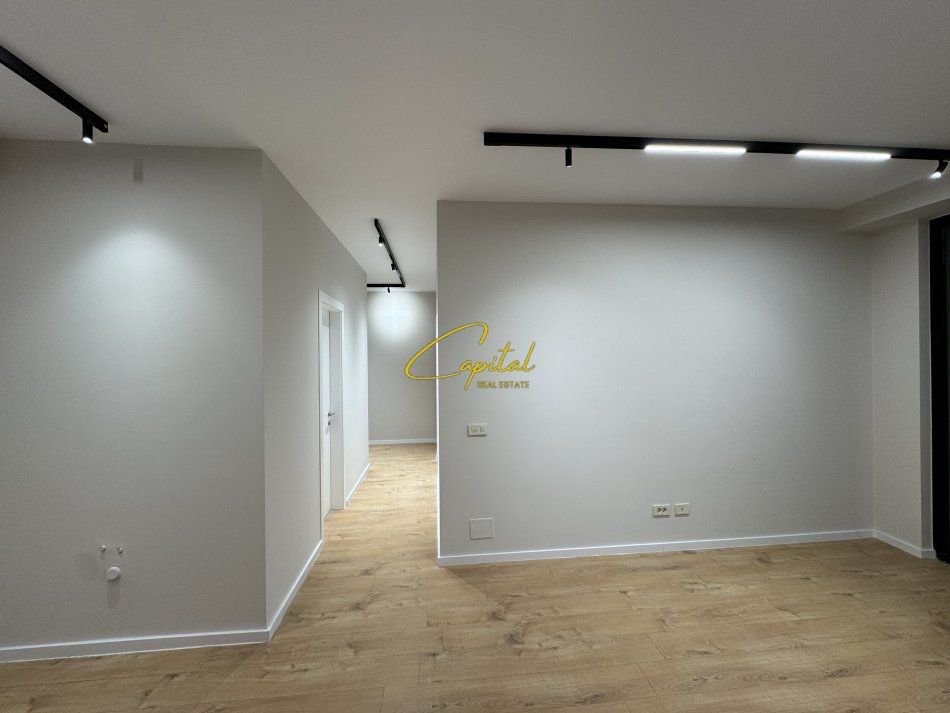 APARTAMENT ME QERA 2+1 GOLDEN TOWER 1000 EURO