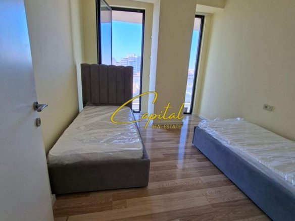APARTAMENT ME QERA 2+1 REZIDENCA GOLDEN TOWER 1.500 EURO