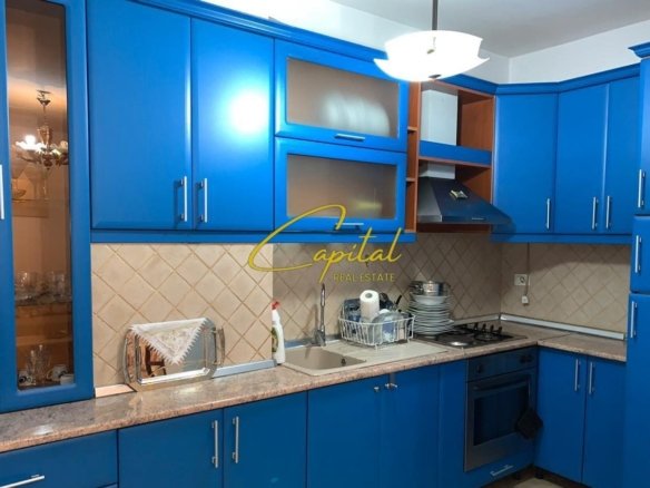SHITET APARTAMENT 1+1 ISH STACIONI TRENIT 165.000 EURO