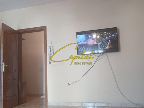 APARTAMENT ME QERA 1+1 MYSLYM SHYRI 60.000 LEKE