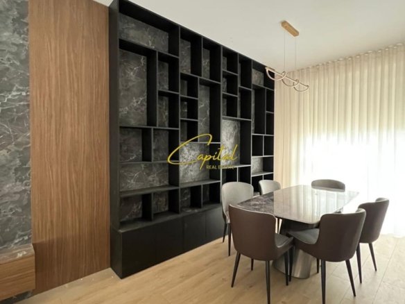 VILE PRIVATE ME QERA 200 M2 FARKE 1.500 EURO