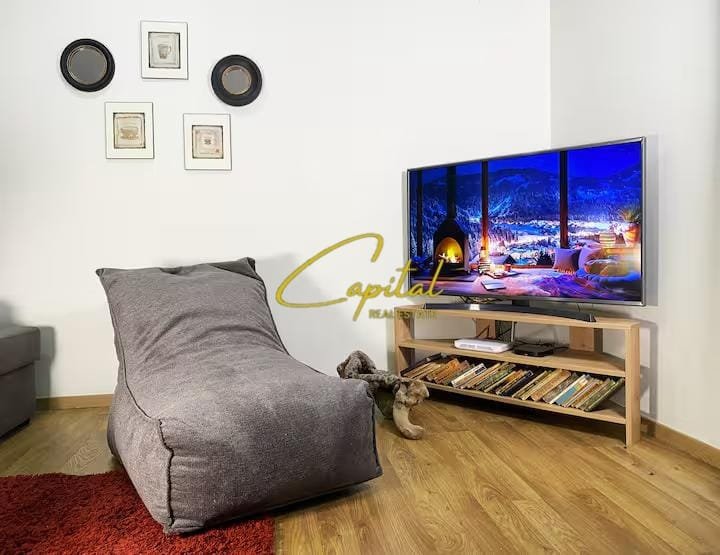 WhatsApp Image 2025-12-19 at 4.43.56 PM APARTAMENT ME QERA 2+1 ISH TREGU ELEKTRIK 65.000 LEKE