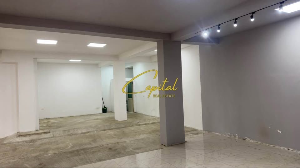 WhatsApp Image 2025-12-22 at 1.38.32 PM (1) AMBIENT BIZNESI ME QERA 200 M2 FRESKU 100.000 LEKE