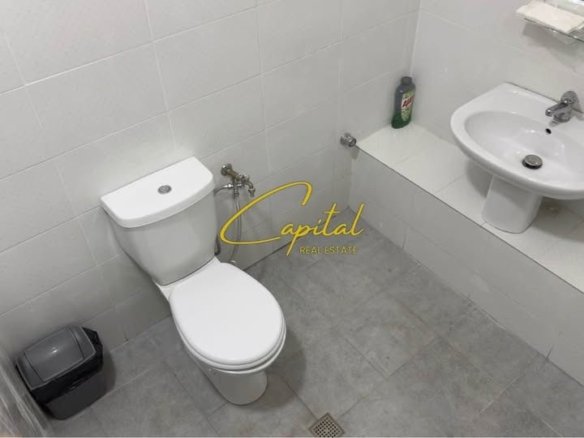 AMBIENT BIZNESI ME QERA 200 M2 FRESKU 100.000 LEKE