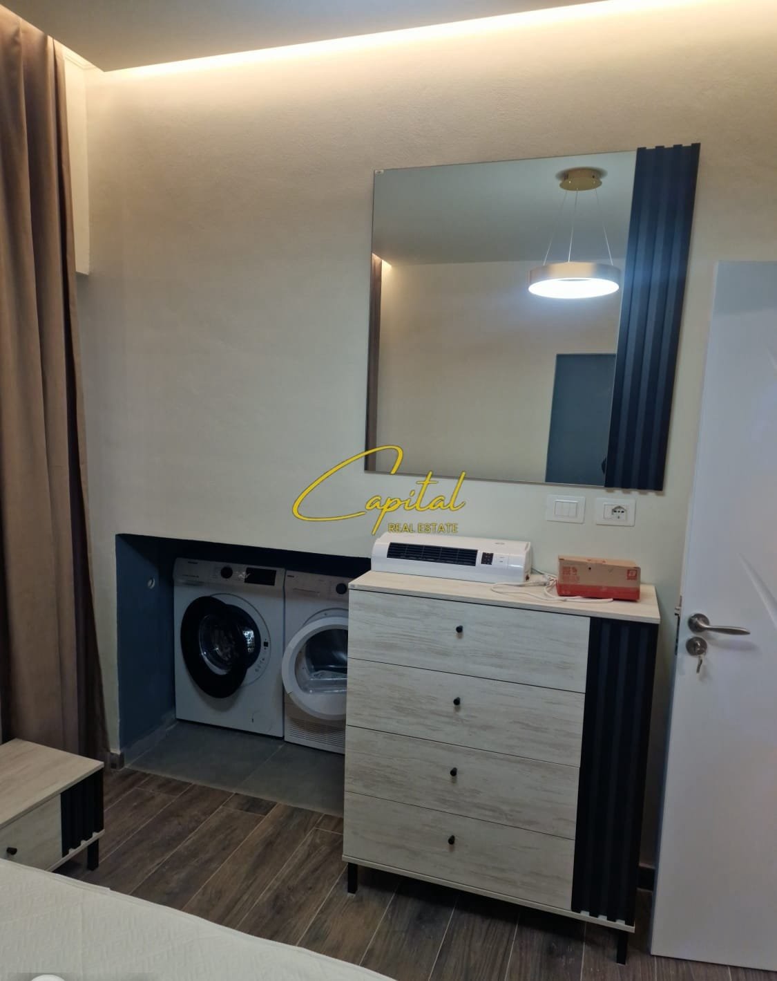 APARTAMENT ME QERA 2+1 ISH STACIONI TRENIT 700 EURO