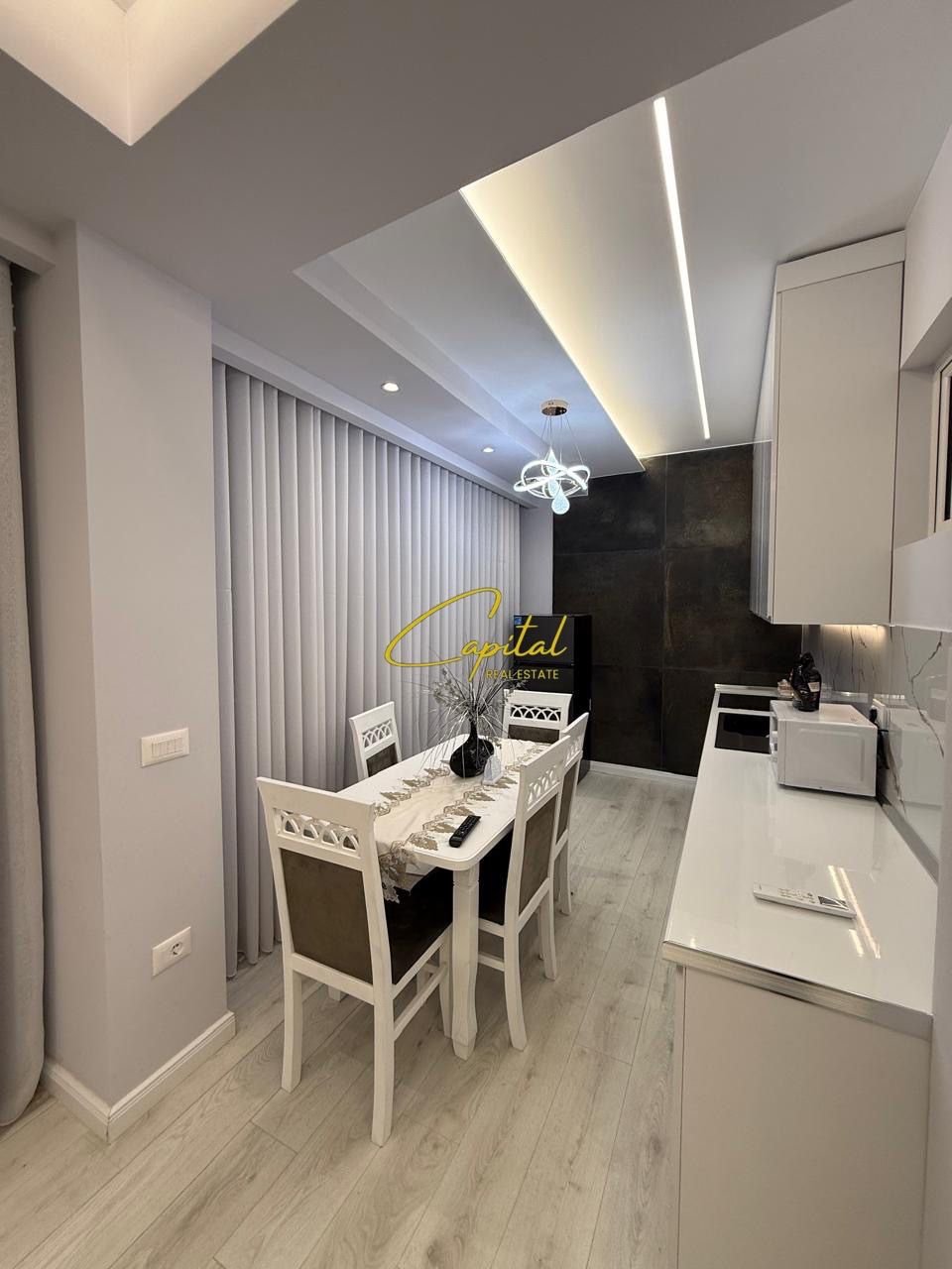 APARTAMENT ME QERA 1+1 SHKOLLA E BASHKUAR 50.000 LEKE