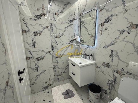 APARTAMENT ME QERA 1+1 SHKOLLA E BASHKUAR 50.000 LEKE