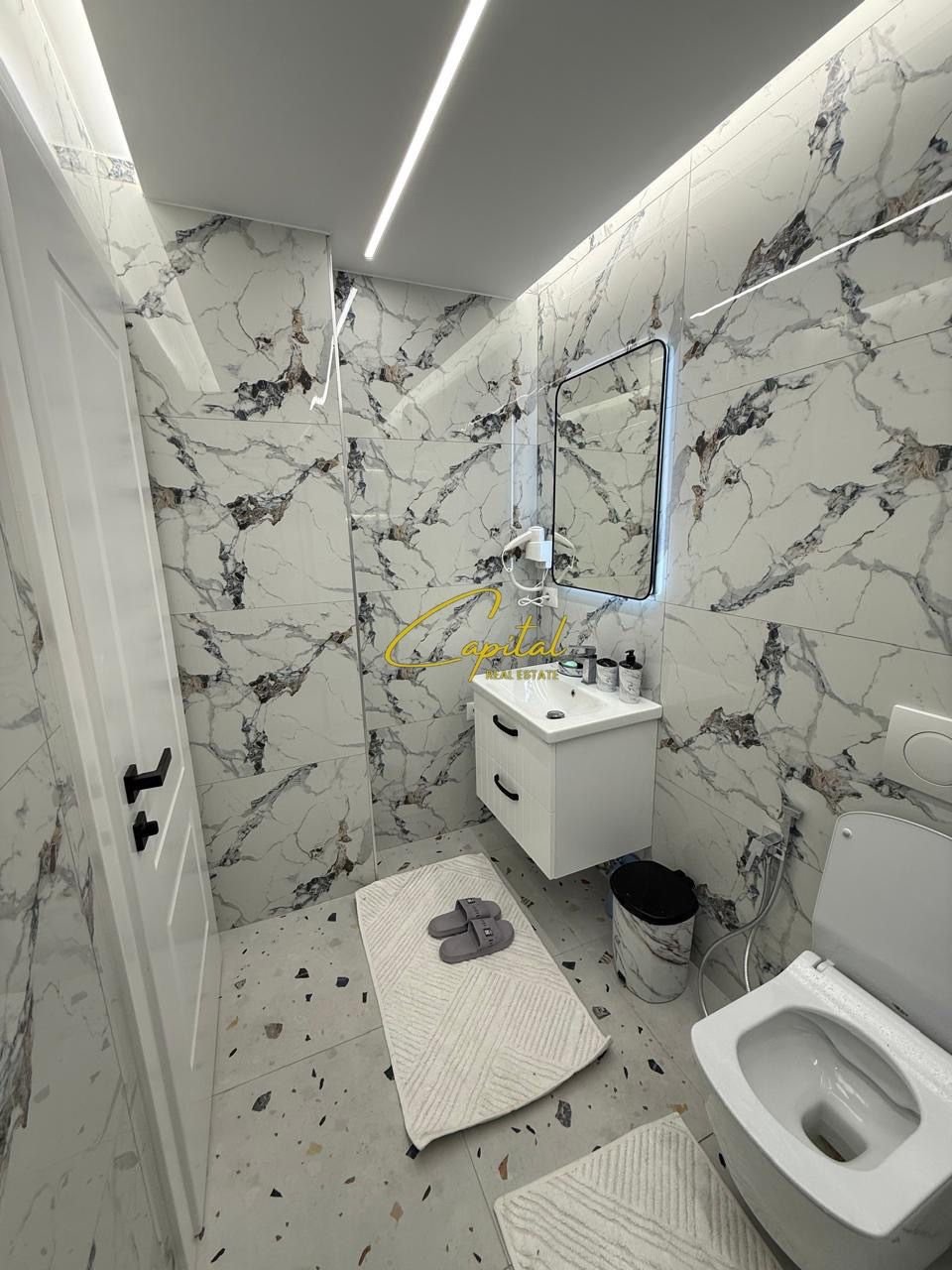 APARTAMENT ME QERA 1+1 SHKOLLA E BASHKUAR 50.000 LEKE