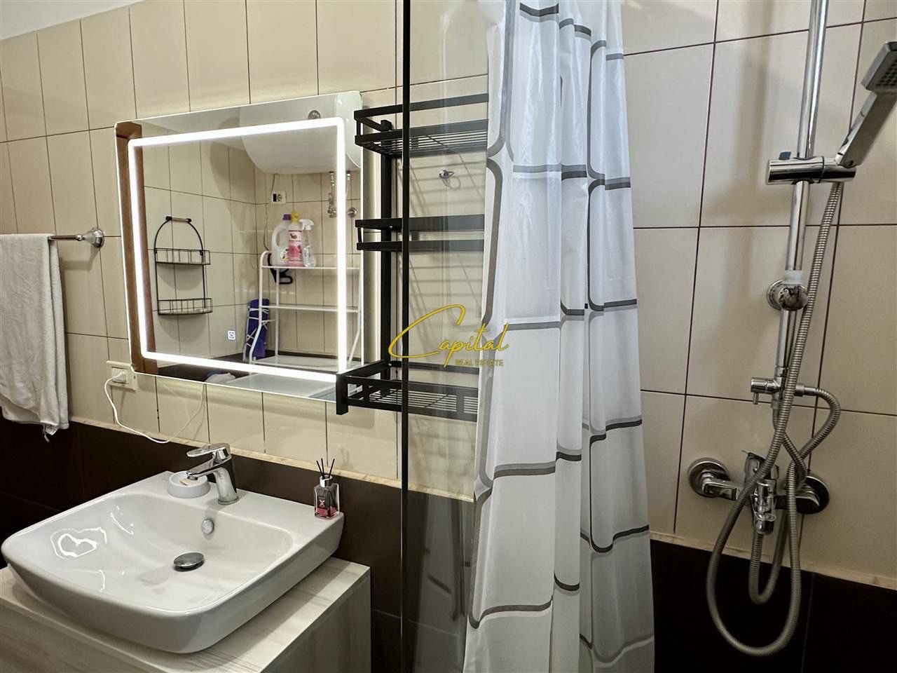 WhatsApp Image 2025-12-22 at 4.43.00 PM APARTAMENT ME QERA 2+1 RRUGA E DIBRES 680 EURO
