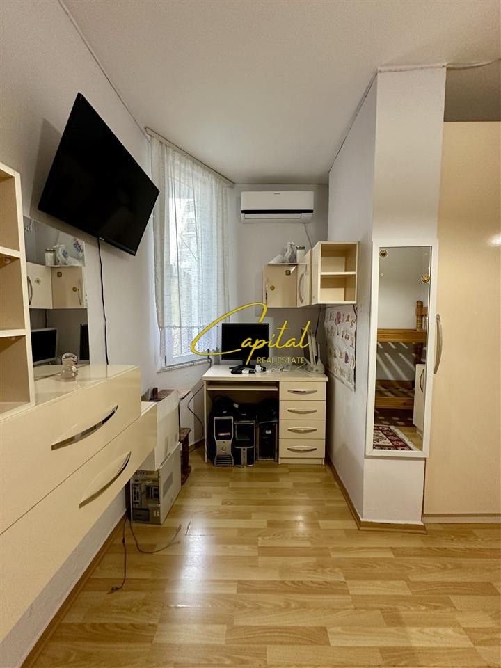 WhatsApp Image 2025-12-22 at 4.43.02 PM (1) APARTAMENT ME QERA 2+1 RRUGA E DIBRES 680 EURO