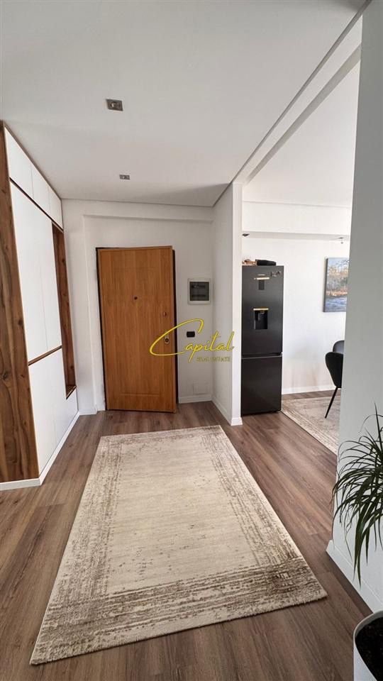 APARTAMENT ME QERA 3+1 FRESKU 65.000 LEKE