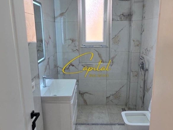 SHITET APARTAMENT 1+1 21 DHJETORI 140.000 EURO