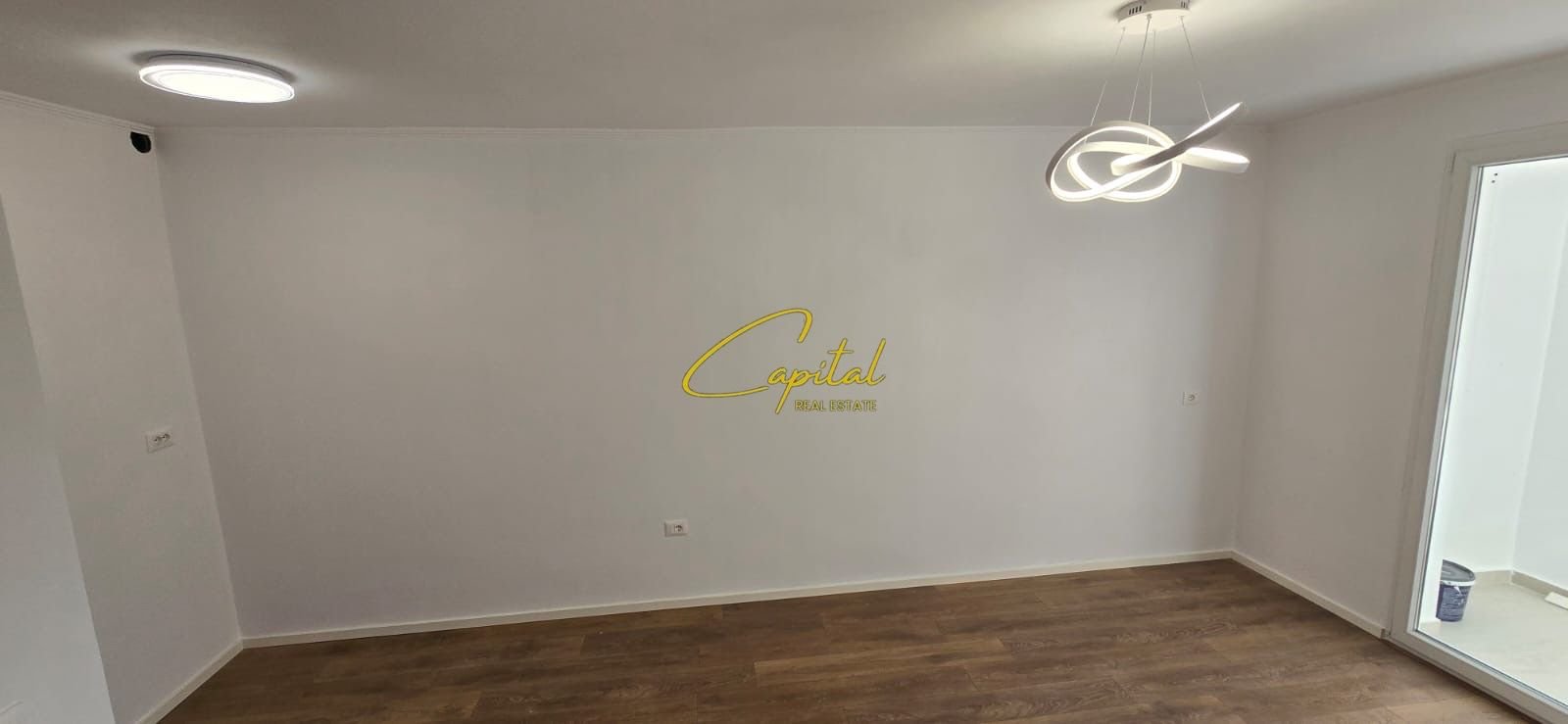 SHITET APARTAMENT 1+1 21 DHJETORI 140.000 EURO