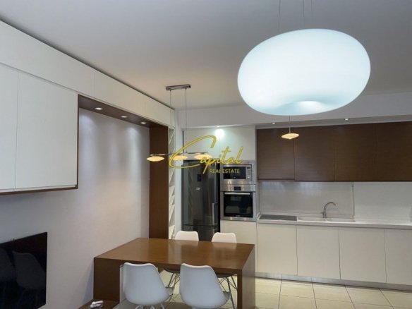 APARTAMENT ME QERA 1+1 5 MAJI 750 EURO