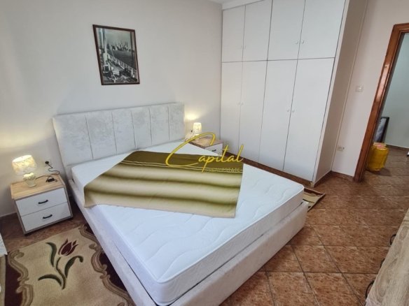 APARTAMENT ME QERA 2+1 RRUGA E ELBASANIT 55.000 LEKE