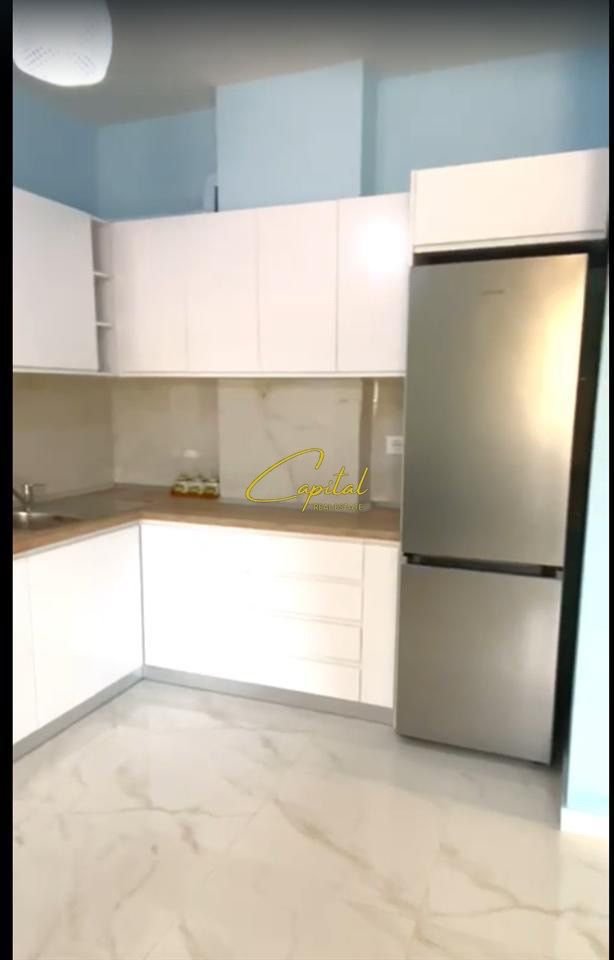 APARTAMENT ME QERA 1+1 KOMPLEKSI GOLDEN PARK 3 50.000 LEKE