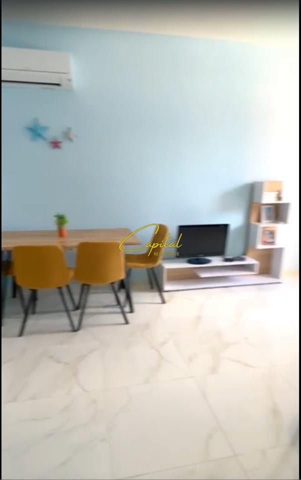 APARTAMENT ME QERA 1+1 KOMPLEKSI GOLDEN PARK 3 50.000 LEKE
