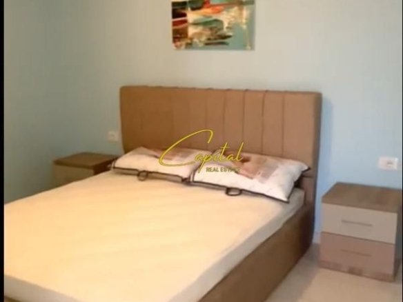 APARTAMENT ME QERA 1+1 KOMPLEKSI GOLDEN PARK 3 50.000 LEKE