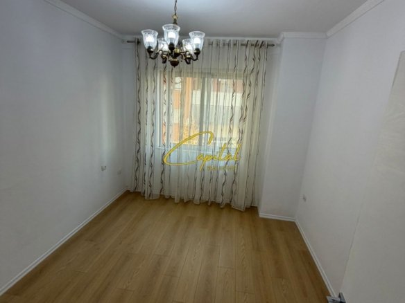 SHITET APARTAMENT 2+1 FRESKU 112.000 EURO