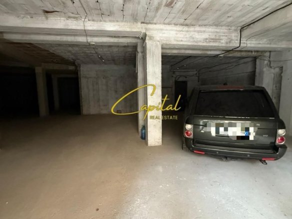 SHITET MAGAZINE 270 M2 FRESKU 190.000 EURO