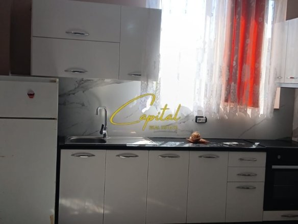 APARTAMENT ME QERA 2+1 SELITE 40.000 LEKE