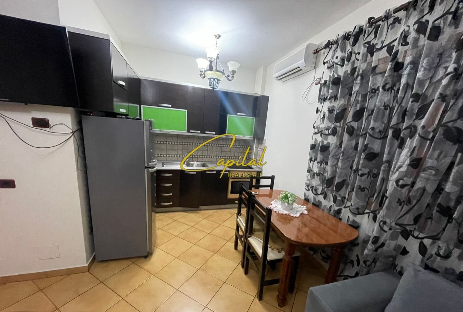 APARTAMENT ME QERA 1+1 RRUGA 5 MAJI 35.000 LEKE