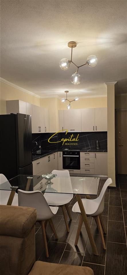 APARTAMENT ME QERA 2+1 KOMBINAT 50.000 LEKE