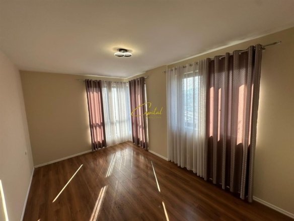 ZYRE ME QERA 90 M2 ASTIR 50.000 LEKE