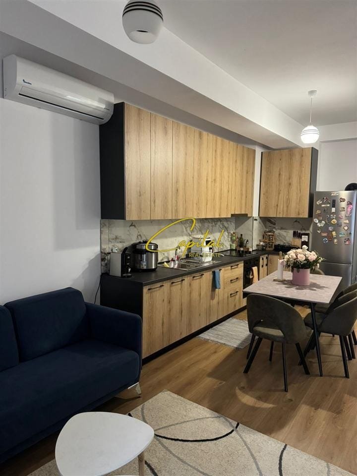 APARTAMENT ME QERA 1+1 ALI DEMI 400 EURO
